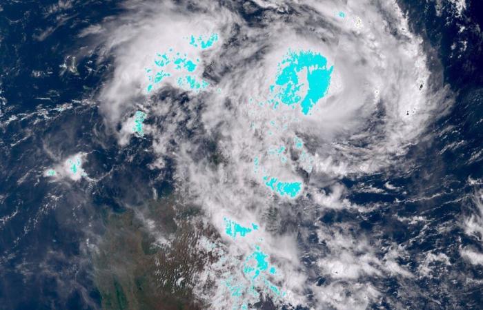 Mayotte still on red alert fears flooding