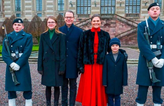 A royal guard impaled by his bayonet in front of the royal palace in Stockholm