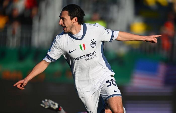 Inter comes back to within a point of Naples, Genoa finally wins at home