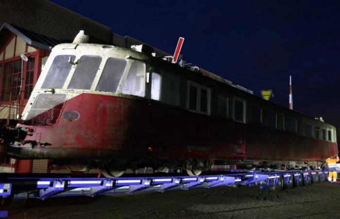 Mulhouse. General de Gaulle’s De Dietrich railcar returning to Alsace