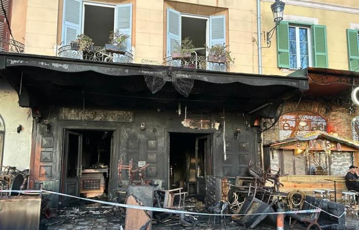 Fire in a bar in downtown Bastia