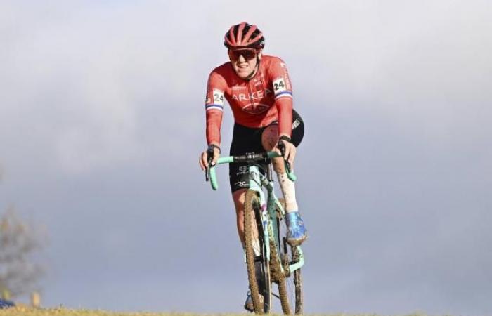 Amandine Fouquenet crowned French cyclo-cross champion ahead of Hélène Clauzel and Célia Gery