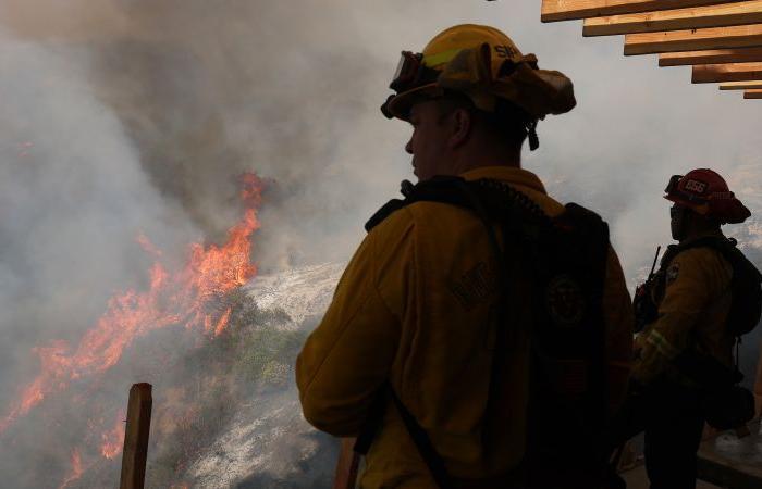 Live updates: Los Angeles wildfires, wind warnings as Palisades, Eaton fires burn