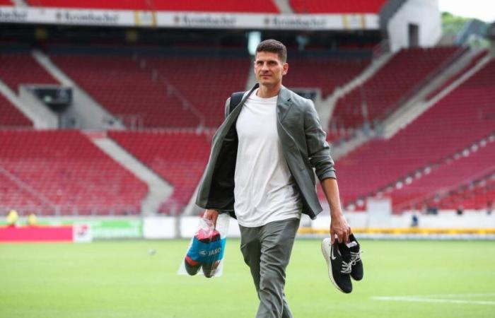 Mario Gomez wants to shake up everything at Paris FC