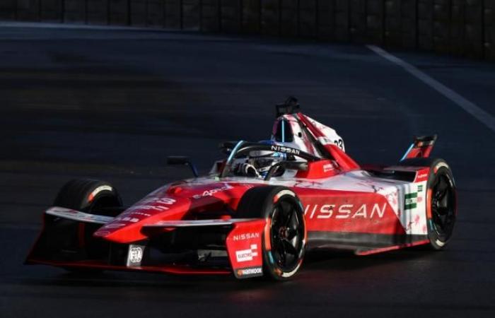 Oliver Rowland wins the Mexico E-Prix ahead of the Porsches, Jean-Éric Vergne fifth