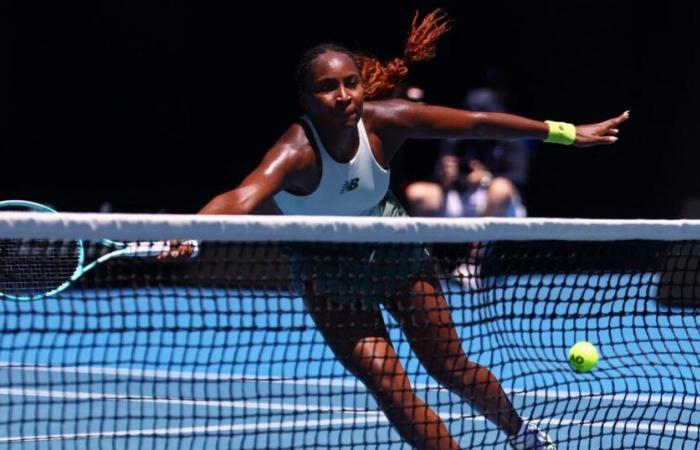 Gauff dominates American derby against Kenin