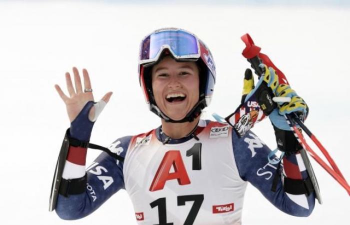 The American Lauren Macuga surprise winner of the Sankt-Anton super-G, Lindsey Vonn 4th