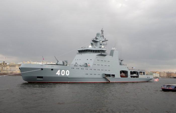 Russia launches its second combat icebreaker