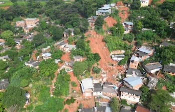 Brazil: at least 10 dead in landslides