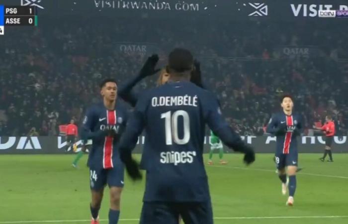 Video: Ousmane Dembélé Dazzles with Solo Effort to Score Opening Goal vs. ASSE