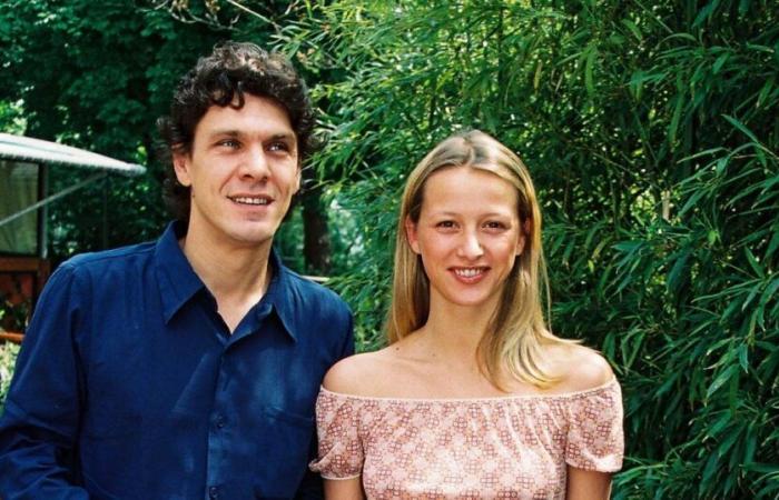 Marc Lavoine and Sarah Poniatowski: This typical house located in a town near Paris where they loved to go with their children