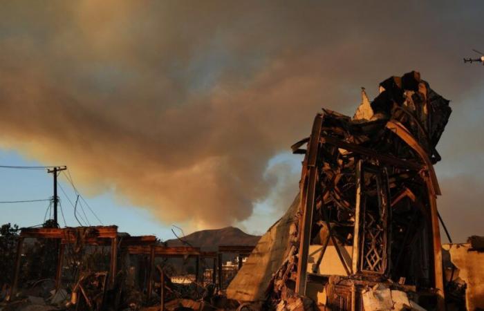 Death toll rises to 16 as Palisades Fire expands east to Brentwood and Encino