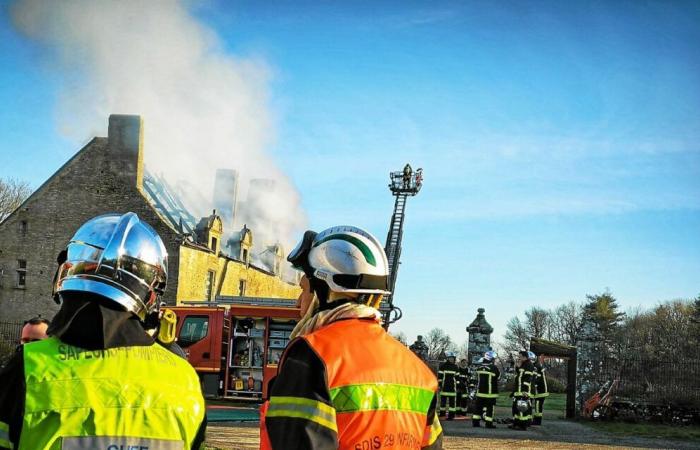 Fire at the Manoir de Kernault: significant resources mobilized to save this historic Breton monument [Vidéo]