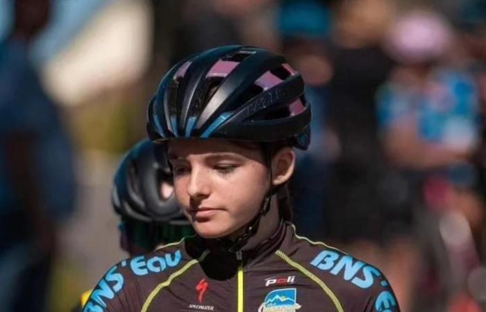 Lucie Elizalde, 16, wins the title of French cyclo-cross champion