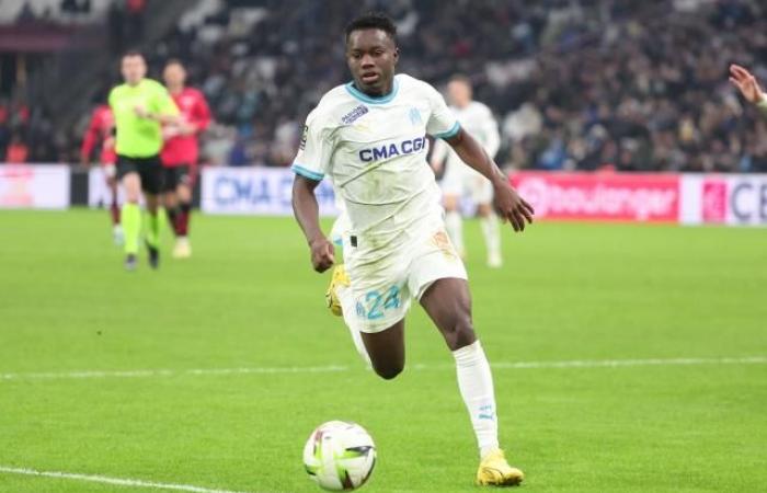 Molenbeek negotiates for François-Régis Mughe (OM) (Transfers)