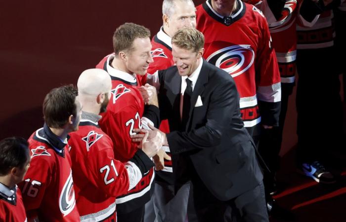 Hurricanes honor Eric Staal by retiring his number 12 jersey