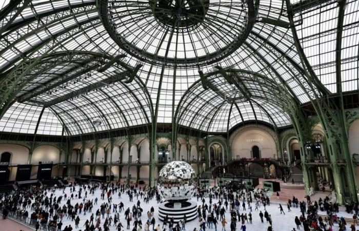 In Paris, the Grand Palais is a party