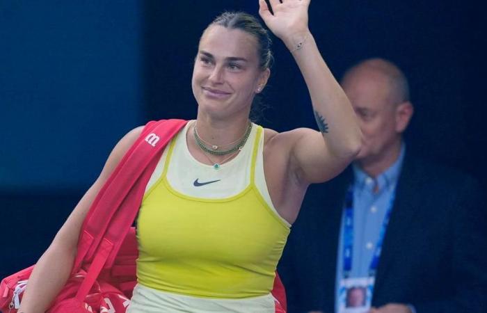 Double title holder Aryna Sabalenka dominated American Sloane Stephens 6-3 6-2 in the first round in Melbourne – RTS.ch