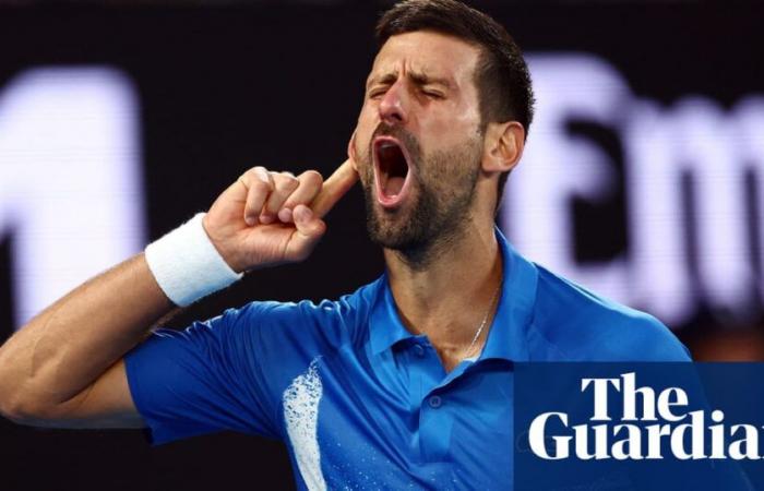 Former rivals trade fist pumps and whispers as Djokovic-Murray show begins | Australian Open 2025