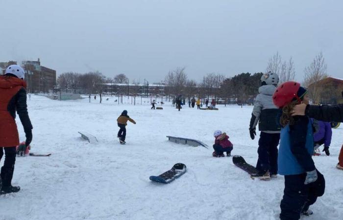 The snowboard, a skateboard on snow? Discovery in Verdun