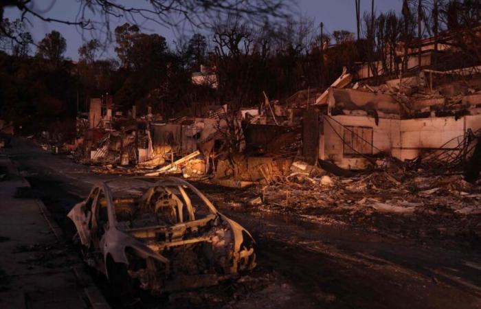 Santa Ana winds, a phenomenon that promotes fires in Los Angeles