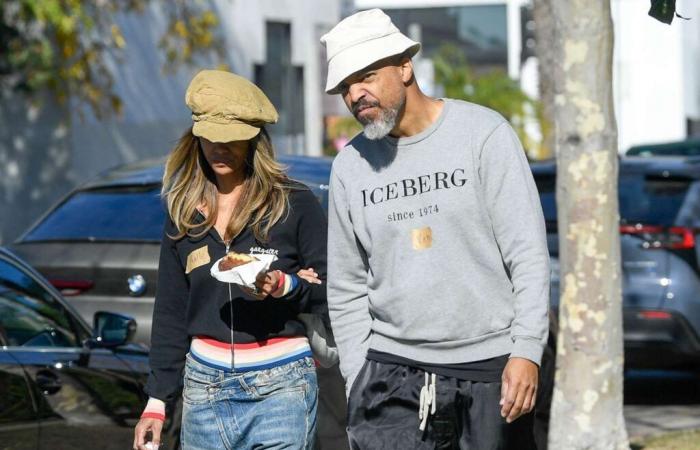 Halle Berry and Boyfriend Van Hunt Donate Clothes as L.A. Wildfires Continue