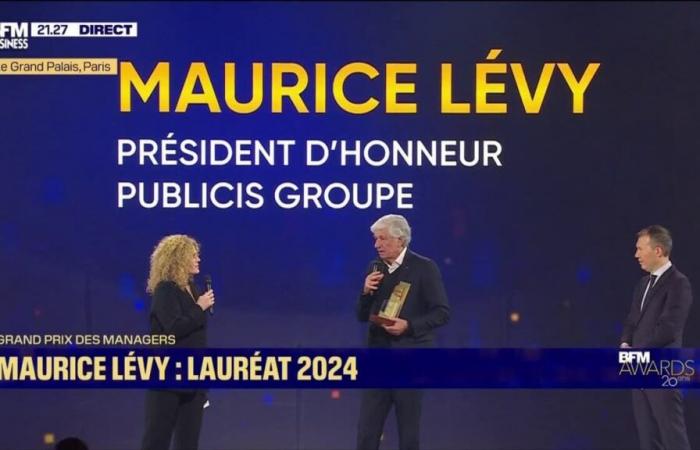 Benjamin Smith, CEO of Air France-KLM, presents the Grand Prix des Managers 2024 to Maurice Lévy, honorary president of Publicis, who passes it on to Hélène Huby, co-founder of The Exploration Company and Arthur Mensch, CEO of Mistral AI