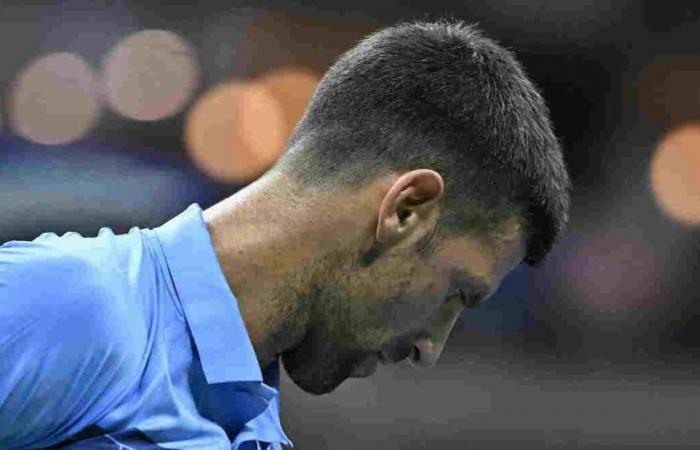 Australian Open > Djokovic already in danger, loses first set to an “unknown”