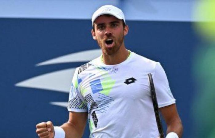 Australian Open (M): Bonzi starts strong