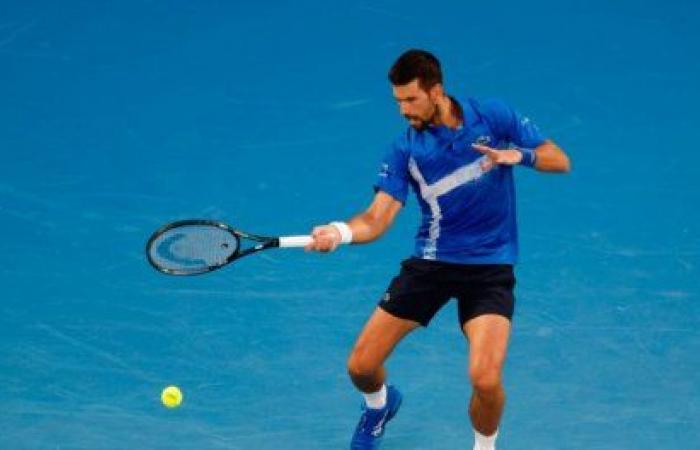 Alcaraz rolls out, Djokovic lets a set slip away