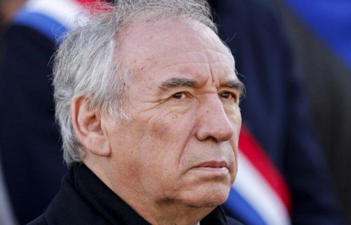 France: to suspend or not the pension reform, François Bayrou's dilemma