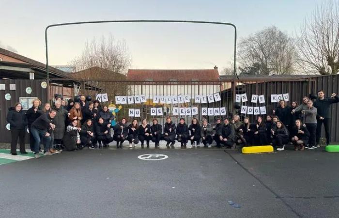 IN PICTURES. “Lemons because we feel squeezed” and “elderly” teachers: schools that are open are taking action in a fun way (Brussels)