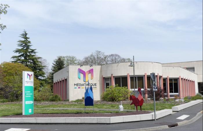 Tour Info | What are the prices of libraries in Indre-et-Loire?