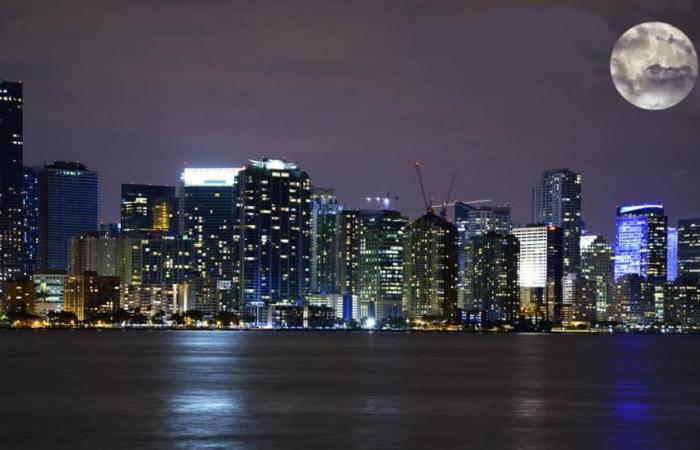 The first full moon of 2025 lights up the Miami sky tonight