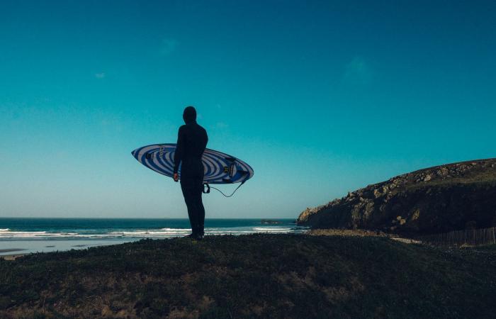 Finistère, its lighthouses and its spots with Maxime Chabloz