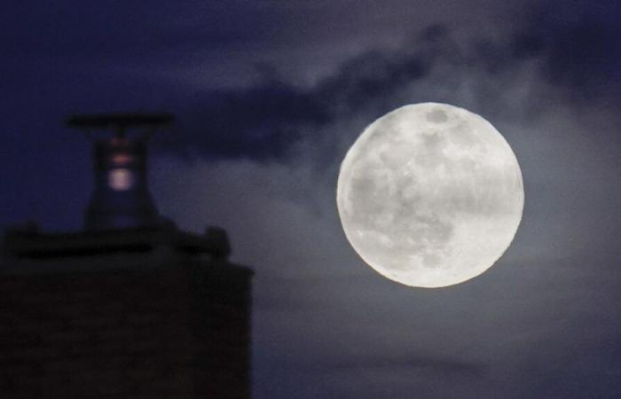 what should we expect for the “full wolf moon”, on the night of Monday to Tuesday?