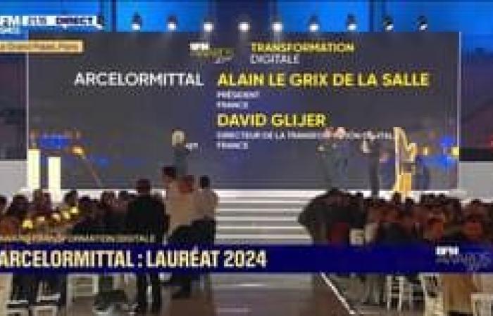 Benjamin Smith, CEO of Air France-KLM, presents the Grand Prix des Managers 2024 to Maurice Lévy, honorary president of Publicis, who passes it on to Hélène Huby, co-founder of The Exploration Company and Arthur Mensch, CEO of Mistral AI