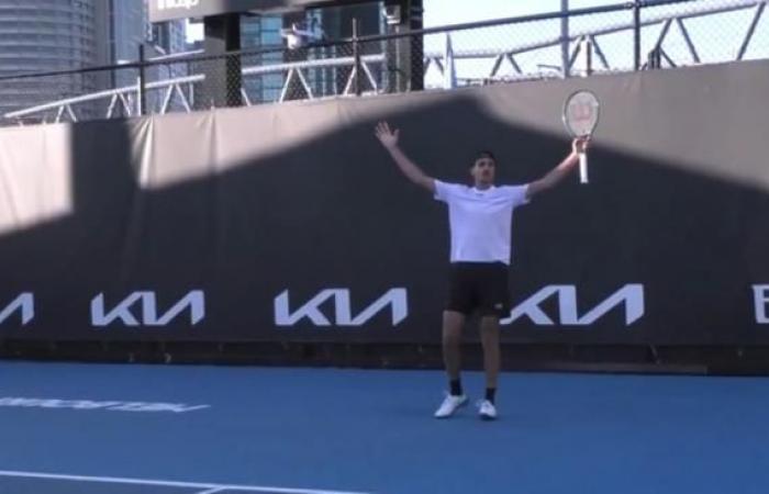 Lorenzo Sonego stuns former champion Stan Wawrinka with shot of the tournament at Australian Open