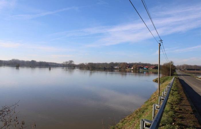 Significant floods reported in the Oise, this small village is used to flooding