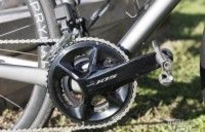 Test of the Shimano 105 Di2 12V R7150 group, this wrongly unloved