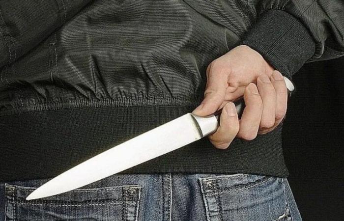 A young footballer stabbed to death with a 100-franc knife