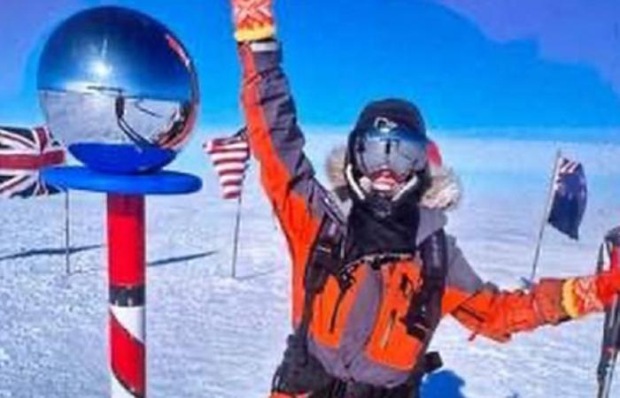 a Norwegian dethrones a Frenchman and becomes the youngest person to reach the South Pole