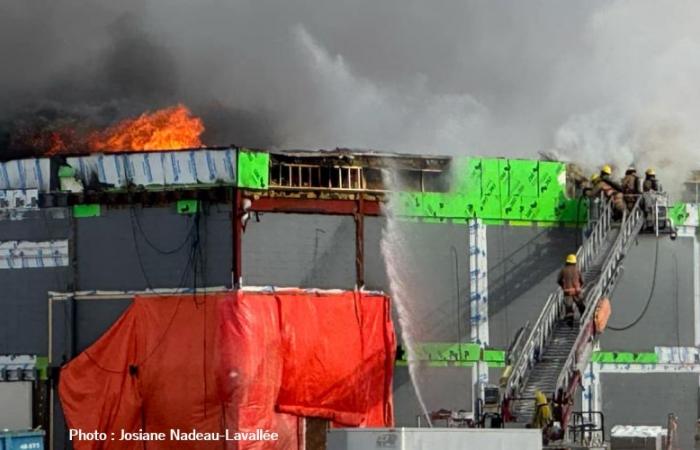 Major fire at Bernard-Gariépy Secondary School