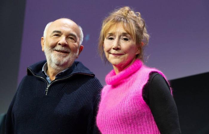 Gérard Jugnot and Marie-Anne Chazel sing for Michel Blanc at Alpe d’Huez