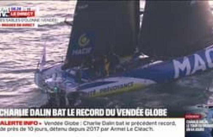 the winner, Charlie Dalin, arrives in Sables-d’Olonne