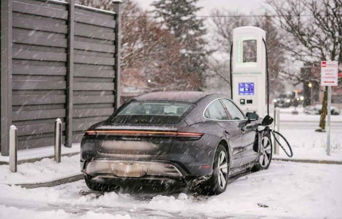 Canadian EV survey reveals 87% buyback rate despite obstacles