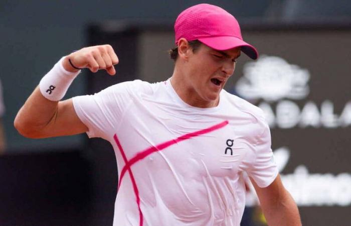 Australian Open > Joao Fonseca (18 years old), impressive knocker of Andrey Rublev in the 1st round: “Roger Federer has always been my idol, I grew up watching him play. When I was younger, I even tried the one-handed backhand”