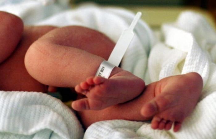 The number of births still falling in France in 2024 and at its lowest since 1945