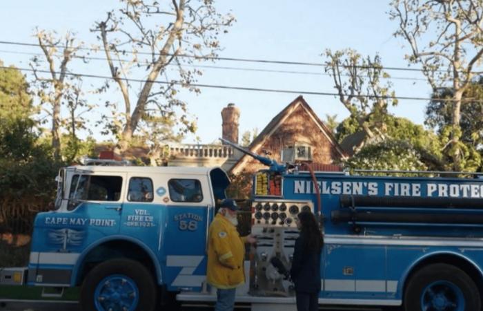 the richest residents of Los Angeles call on private firefighters