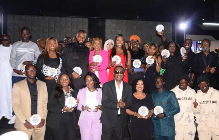 Youssou Ndour celebrates success with partners and organizers